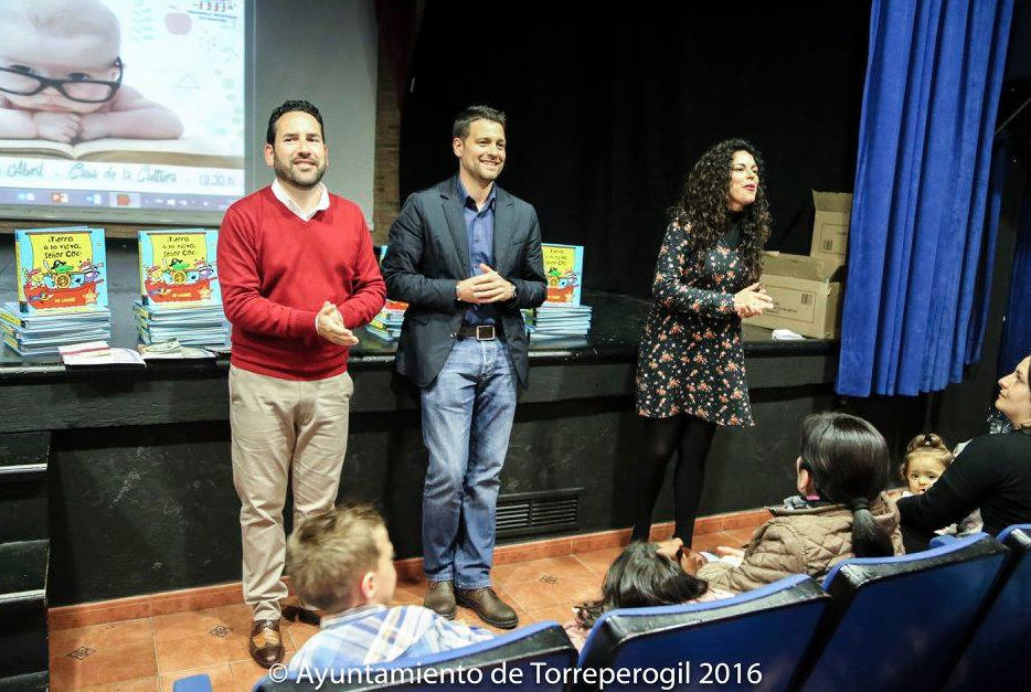 UN NACIMIENTO UN LIBRO